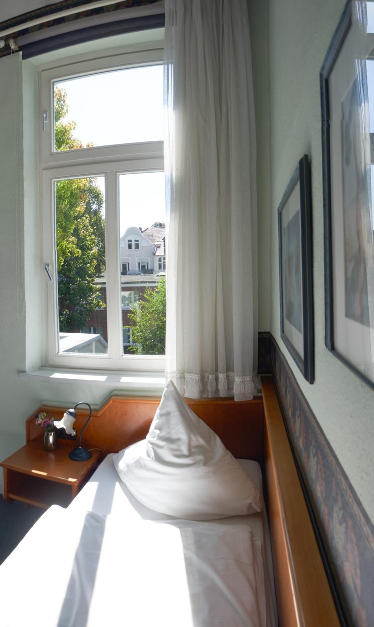 Pension Am Sueltebrunnen Bad Oeynhausen Luaran gambar
